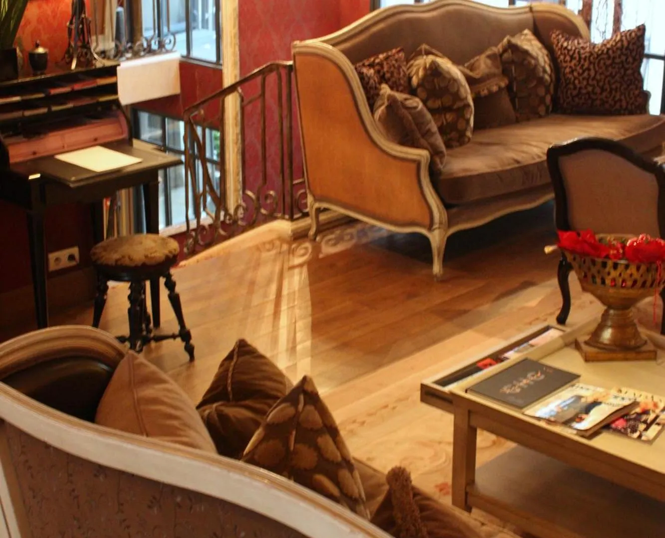 Hotel Du Romancier Paris